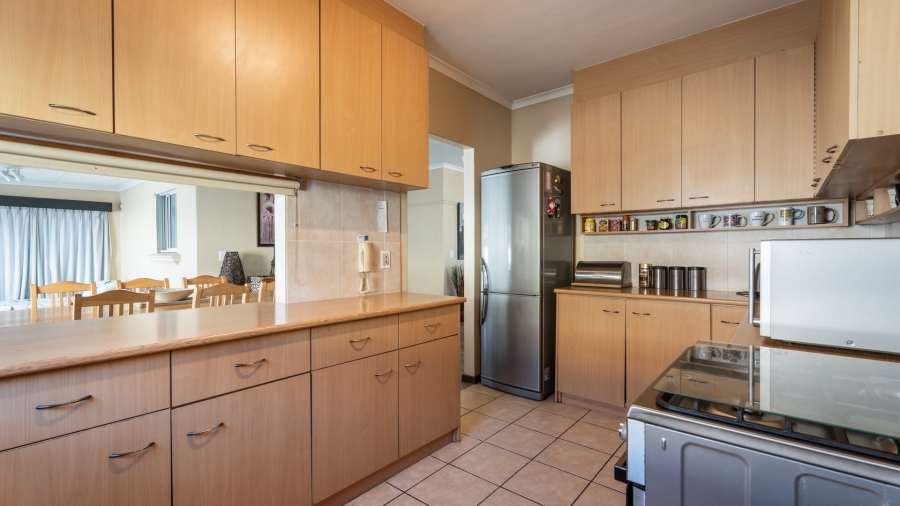 3 Bedroom Property for Sale in Twin Palms Western Cape
